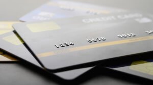 Como Aumentar Seu Score de Crédito e Conseguir Cartões Melhores
