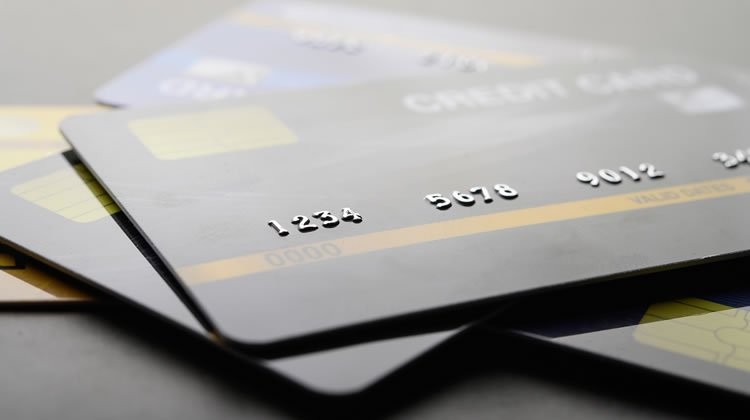 Como Aumentar Seu Score de Crédito e Conseguir Cartões Melhores